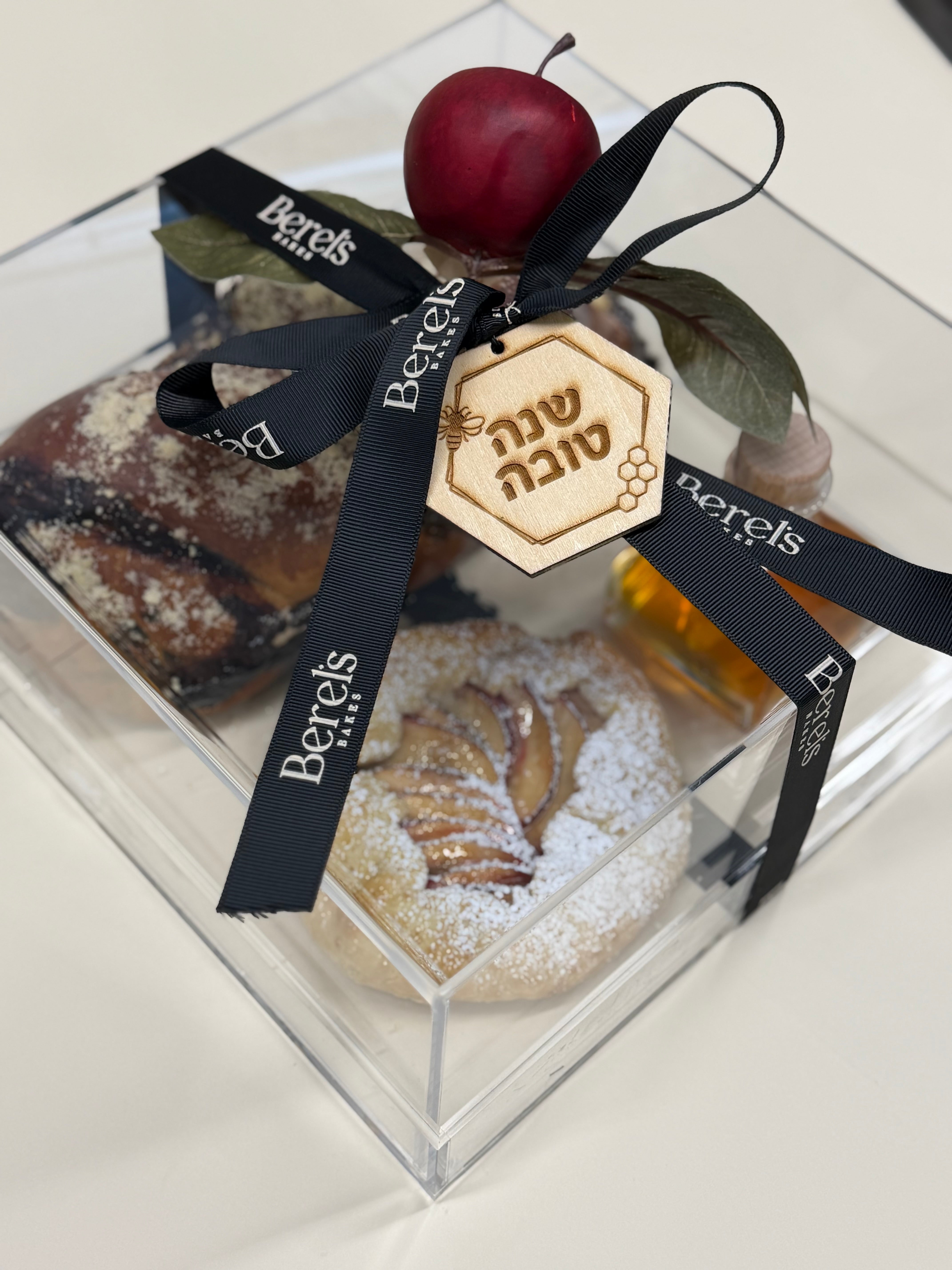 Rosh Hashanah Acrylic: Carrot Loaf, Apple & Honey