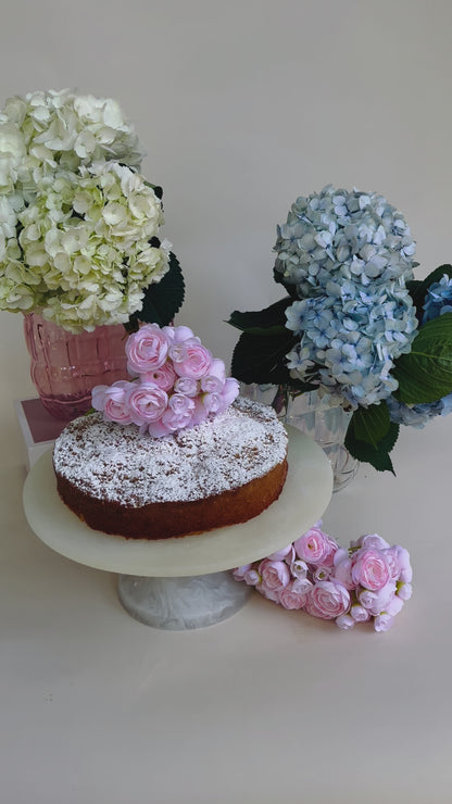 Lucente Matte Cake Plate (cake sold separately)